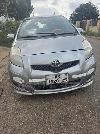 Toyota Vitz 1.0 FWD 5dr 2007 Silver