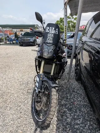 Yamaha 2018 Black