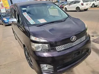 Toyota Voxy 2011 Black