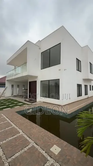 5bdrm House in Advantage Estate, School Junction for sale