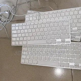 Apple Compact Usb Wired Keyboard (Small Size) Model A1242