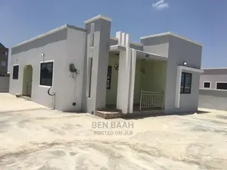 3bdrm Block of Flats in Ben Properties, Accra Metropolitan for sale