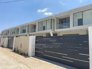 5bdrm House in Bn Estate, Ashaley Botwe for sale