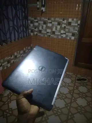 Laptop Dell 8GB eMMC 256GB