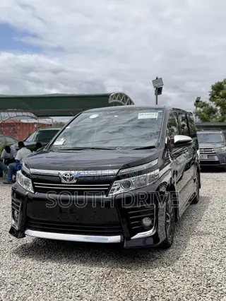Toyota Voxy 2016 Black