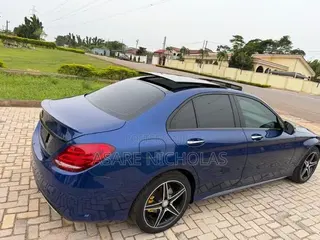 Mercedes-Benz C300 2017 Blue