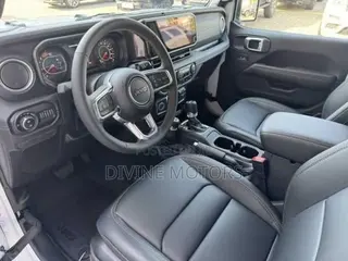 Jeep Wrangler Sahara 4 Door 4x4 2024 White