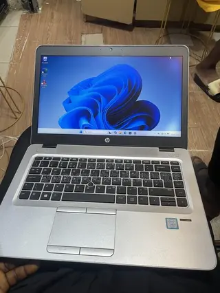Laptop HP EliteBook 840 G4 8GB Intel Core i5 SSD 256GB