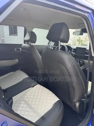 Hyundai Venue 2020 Blue