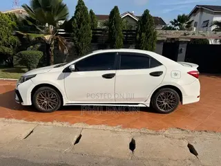 Toyota Corolla 2013 White