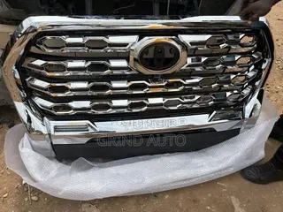 Toyota Tundra Front and Back Bumper With Its Accessories Available
