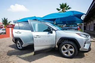 Toyota RAV4 2020 Gray