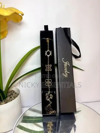 Ladies Gold Bracelets