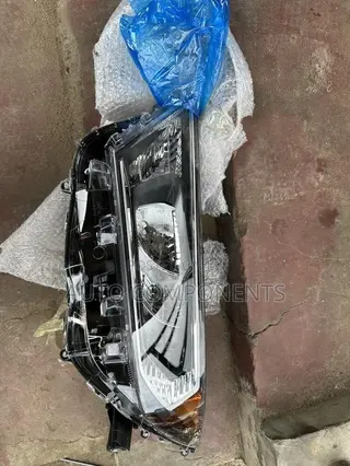 Toyota Rav 4 2020 Headlight (Right / Passenger Side)