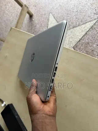 Laptop HP 15-da2933nia 8GB Intel Core i5 SSD 256GB