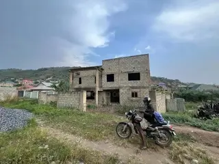 4bdrm House in Abuom, Kwabenya for sale