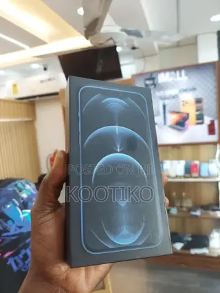 New Apple iPhone 12 Pro Max 128 GB Blue