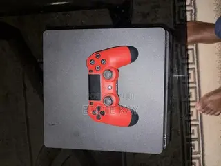 PS4 Console
