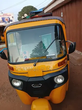 New Bajaj RE 2025 Yellow