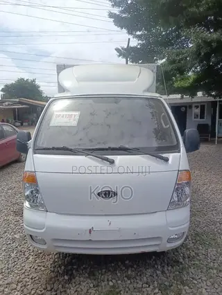 Kia Bongo 2011 White