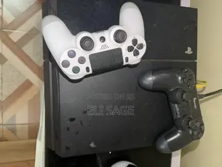 PS4 Console