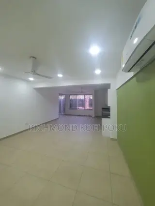2bdrm Apartment in Kofis Realty, Baatsona Total for rent