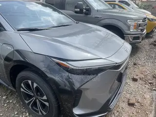 New Toyota bZ4X Limited AWD 2024 Gray