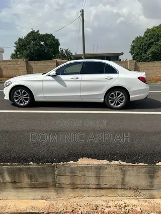 Mercedes-Benz C300 Base 4Matic Coupe AWD (2.0L 4cyl 7A) 2017 White