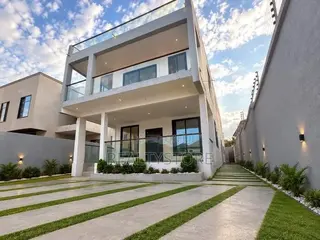 4bdrm House in Pokuase, Accra Metropolitan for sale