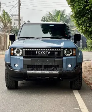 New Toyota Land Cruiser Prado 2.8 2024 Blue