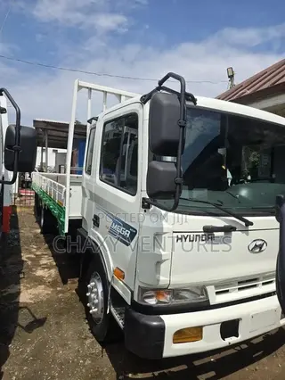 Hyundai 5TONS 8Holse