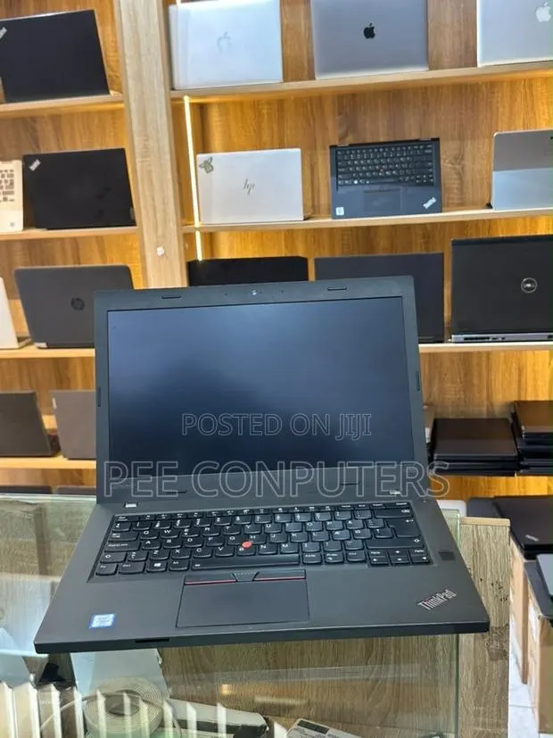 Laptop Lenovo ThinkPad T470p 8GB Intel Core i7 SSD 256GB · Photo 1