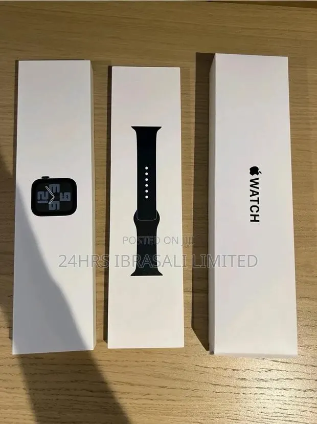 Apple Watch SE · Photo 1