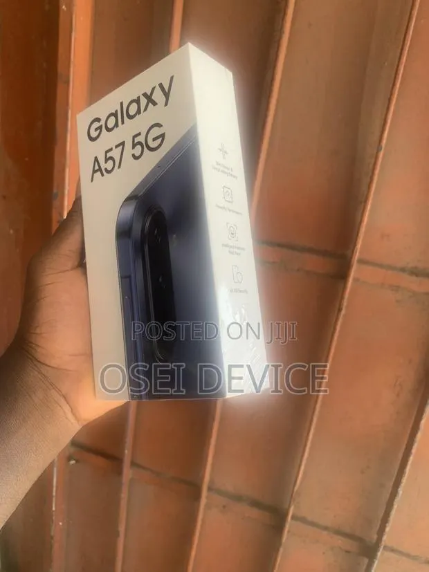 New Samsung Galaxy A57 256 GB Blue · Photo 1