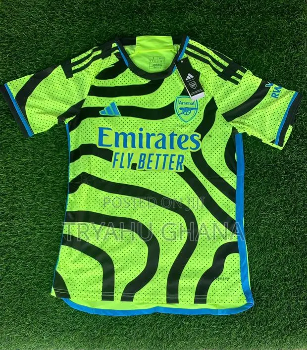 Get Your Original Arsenal Jersey Now at Tryahu Shop · Photo 1