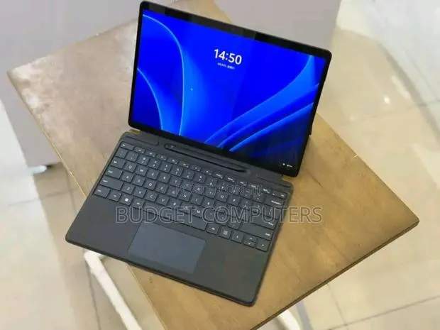 New Laptop Microsoft Surface Pro 8 16GB Intel Core i7 SSD 512GB · Photo 1