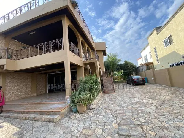 Furnished 3bdrm Apartment in East Legon for rent · Photo 1