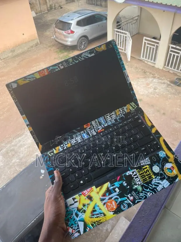 Laptop Lenovo ThinkPad T490s 16GB AMD Ryzen 7 SSD 256GB · Photo 1