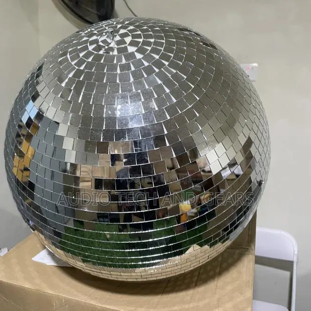 Mirror Ball 50x50x50 · Photo 2