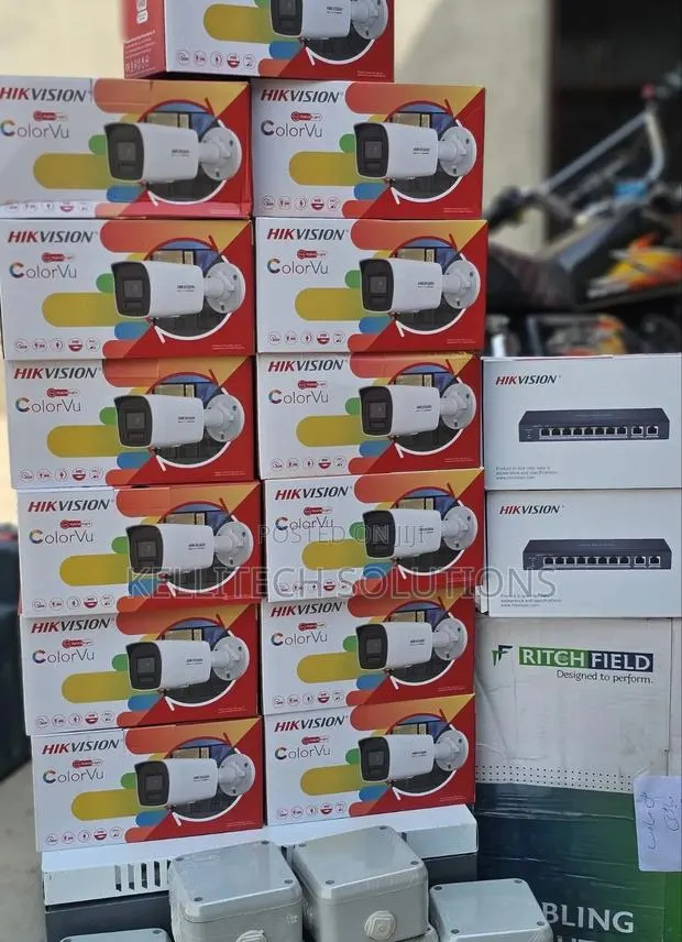2mp Hikvision Colourvu CCTV Camera Analog · Photo 1
