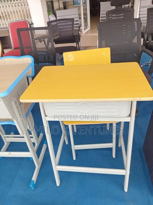 Yellow (Colour) With Metallic Stand Desk · Photo 1