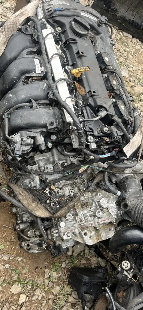 Hyundai Elantra 2016 Engine and Gearbox · Photo 1