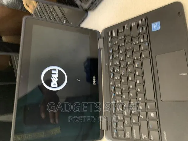 Laptop Dell Latitude 11 3189 4GB Intel SSD 128GB · Photo 1