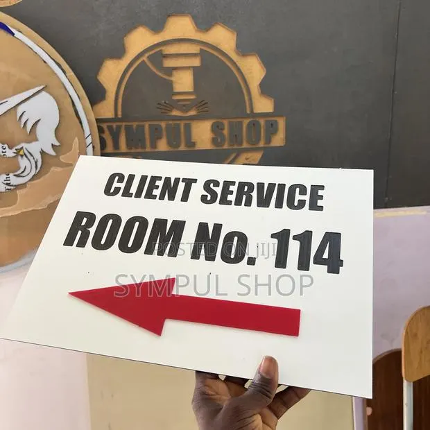 Door Label Engraving · Photo 1