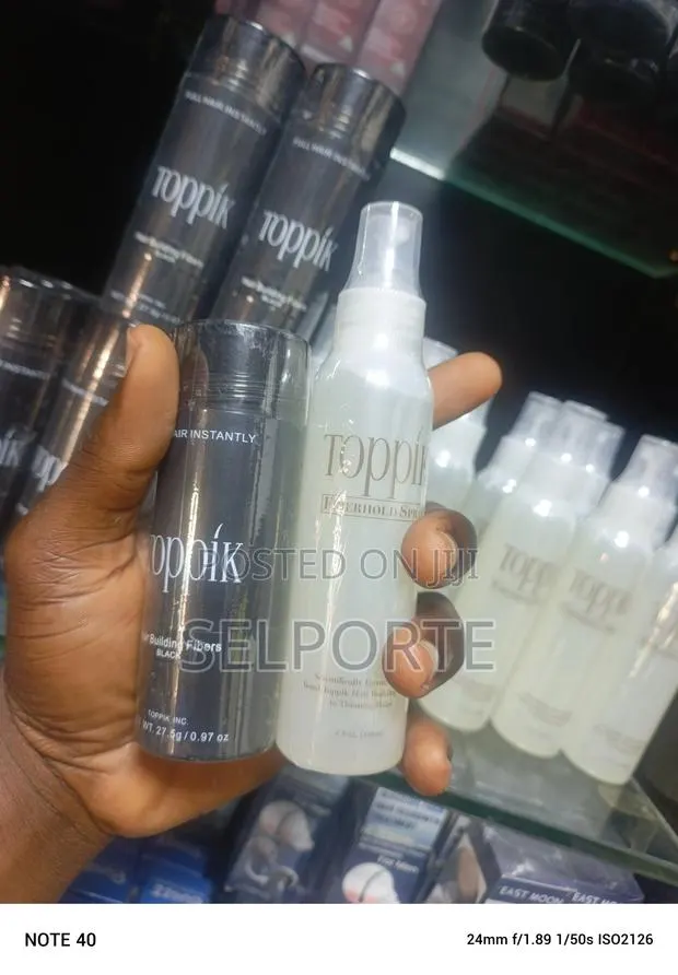 Toppik Hair Building Fibers and Holding Spray · Photo 1