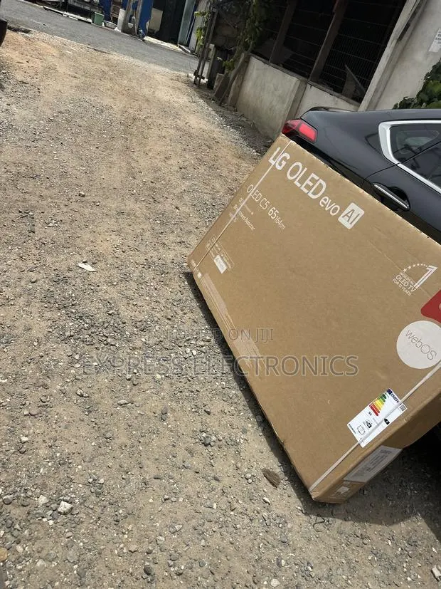Grab the New LG OLED CS 65 Inch Smart TV 2022 OLED65CS6LA · Photo 1
