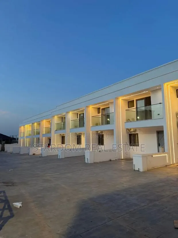2bdrm Townhouse/Terrace in Ashaley Botwe, School Junction for sale · Photo 1