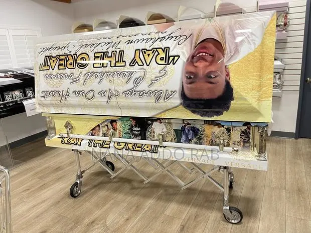 Wrapping Casket With Your Own Pictures and Colours or Customize · Photo 1