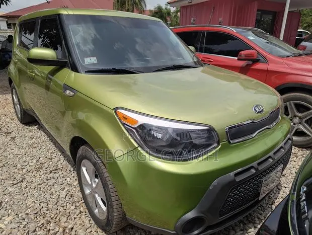 Kia Soul + 4dr Wagon (2.0L 4cyl 6A) 2014 Green · Photo 1