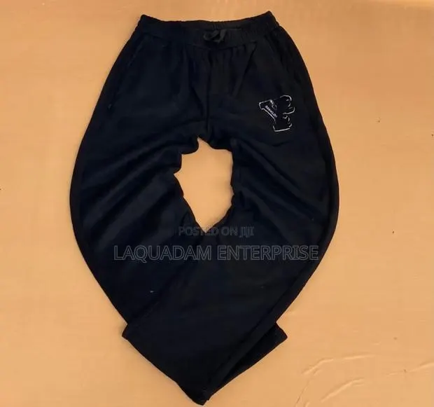Jogger Pants · Photo 1